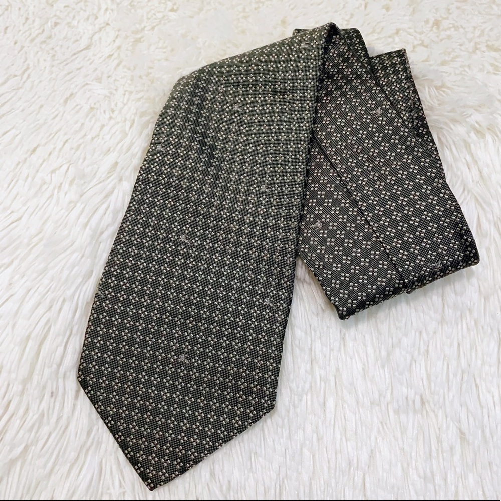 Burberry Men's Green and Cream Geometric Printed Tie